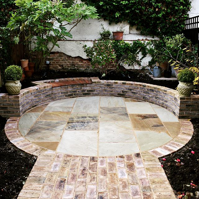 Make a statement in the garden with facing bricks. 